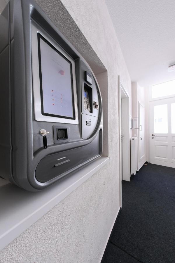 24/7 Selfcheckin Schmiedestrasse Hotel Leer Ngoại thất bức ảnh