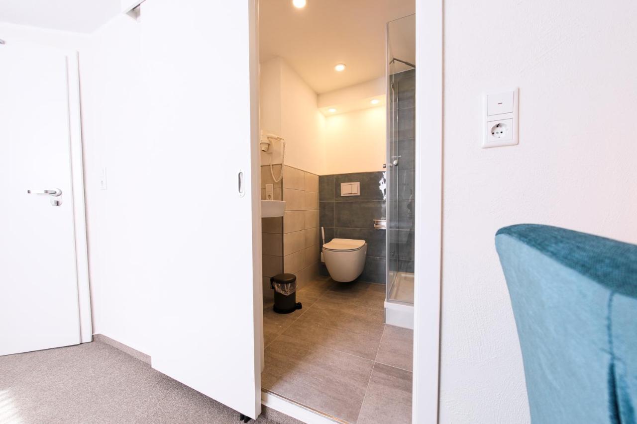 24/7 Selfcheckin Schmiedestrasse Hotel Leer Ngoại thất bức ảnh