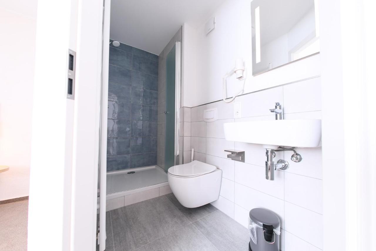 24/7 Selfcheckin Schmiedestrasse Hotel Leer Ngoại thất bức ảnh