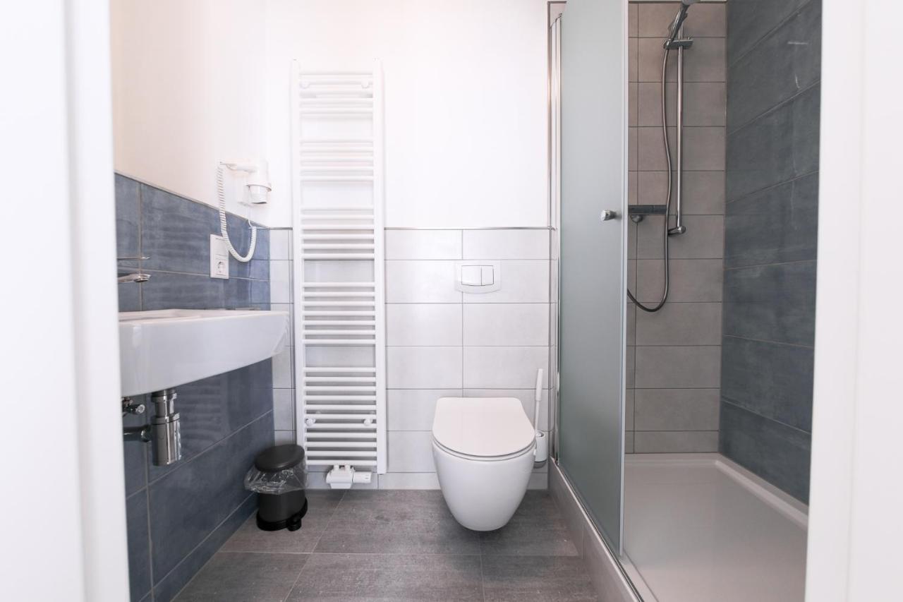 24/7 Selfcheckin Schmiedestrasse Hotel Leer Ngoại thất bức ảnh